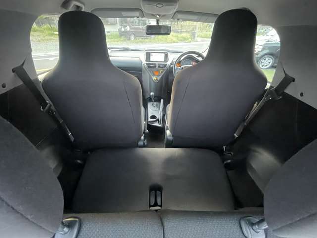 iQ 1.3 130G BT/Bカメラ/TVナビ/ETC/Sキ/1年保証 車検　（2年）付き